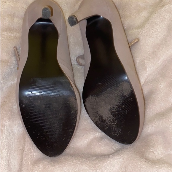 Guess tan suede stilettos with strap - Picture 4 of 4